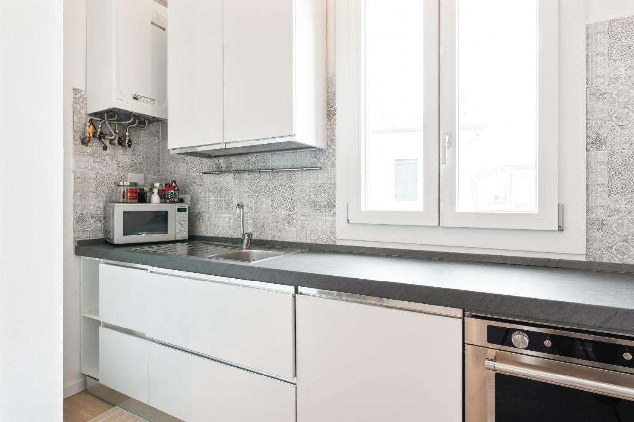 Prato Della Valle Roomy Flat 파도바 외부 사진